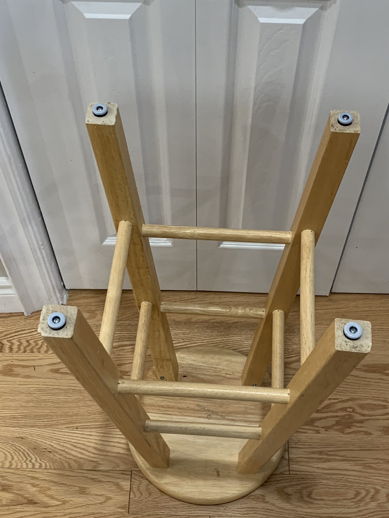 Heavy Oak Bar Stool image indicator(6)