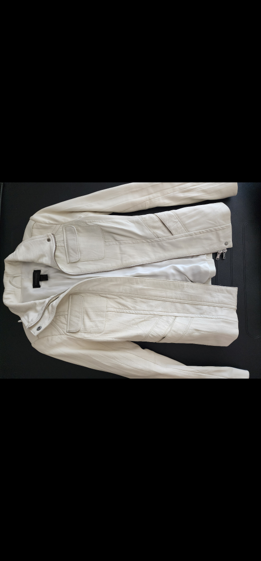 Danier leather jacket - women's - photo 2