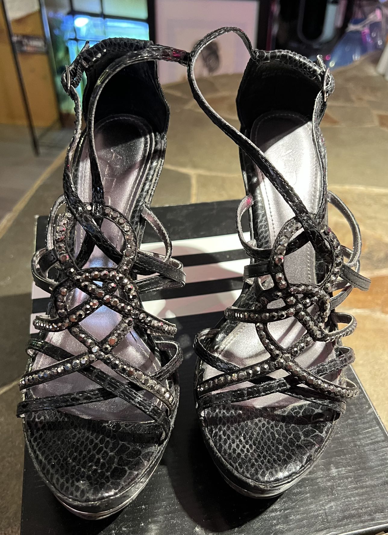 Aldo Strap Stiletto Heels (Women’s 8)(EUC) image indicator(2)