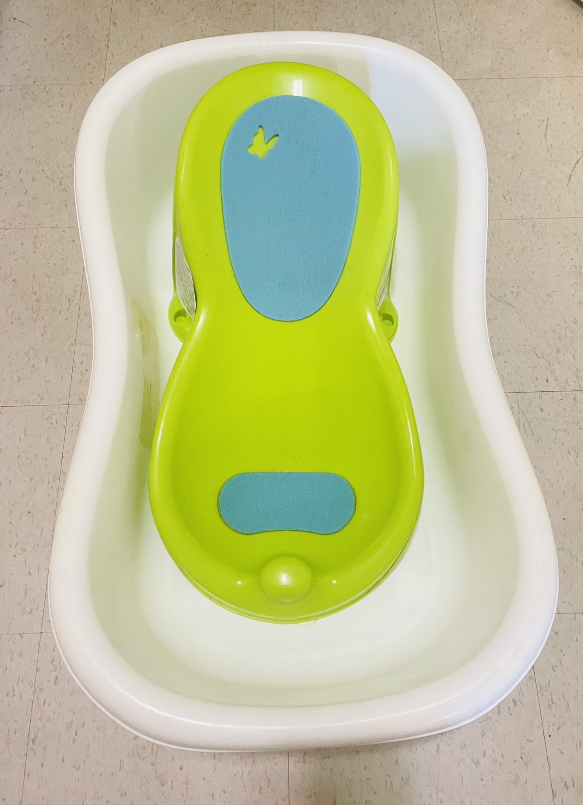 Summer infant right height bath center  tub