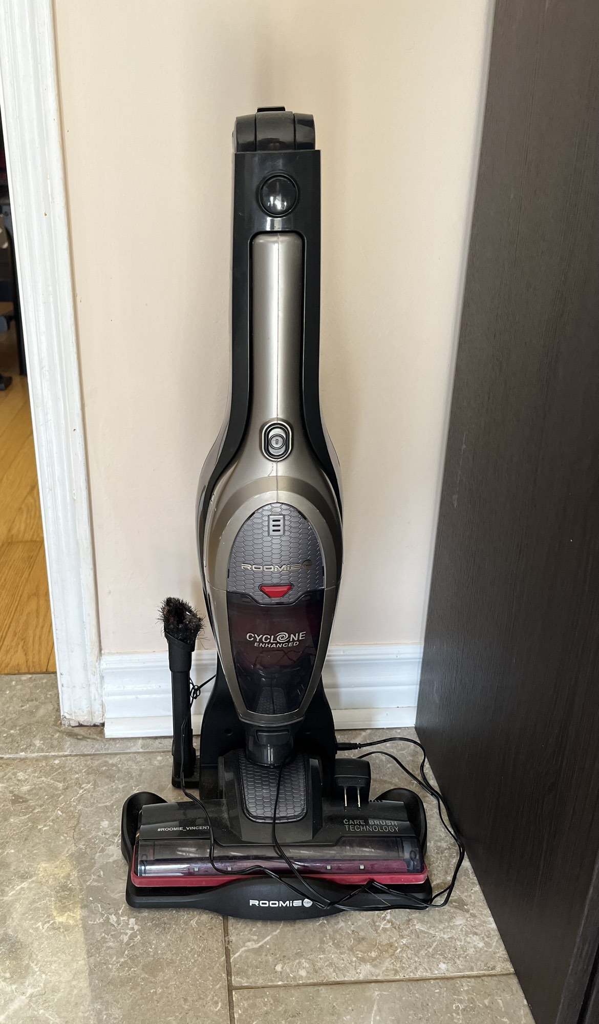 ROOMIE cordless vacuum - photo 2