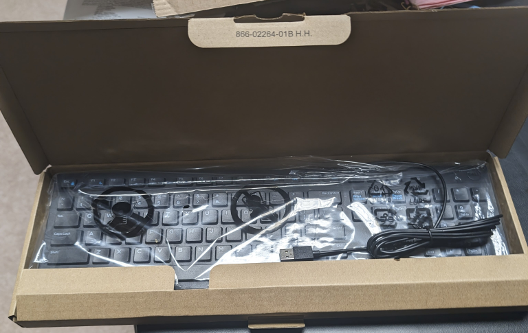 Brand New Dell Black Wired Keyboard KB216