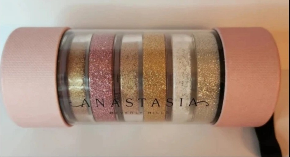 Limited Edition Anastasia Beverly Hills 3 Piece Glitter Set image indicator(4)