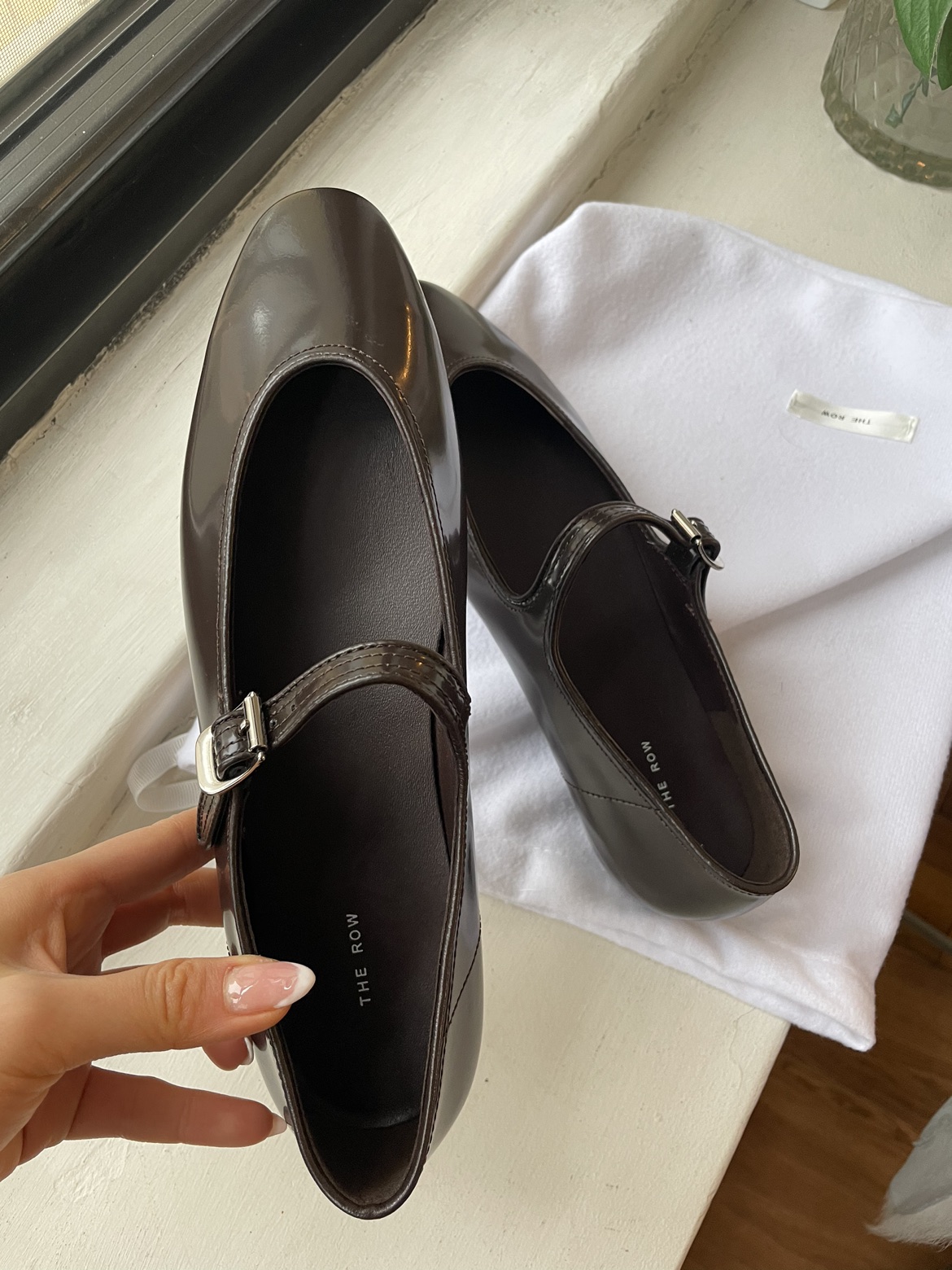The row Mary Jane flats - photo 2