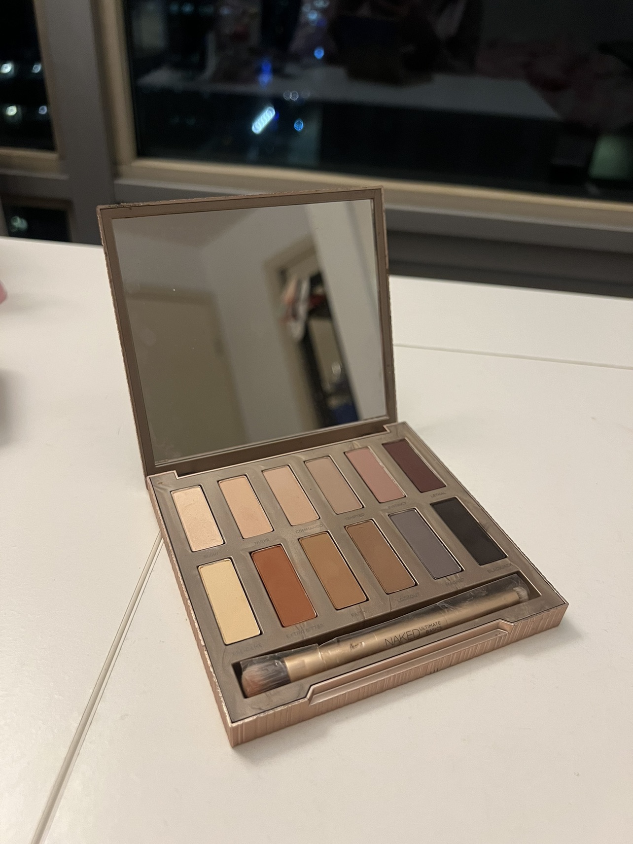 Naked Urban Decay Eyeshadow Palette thumbnail