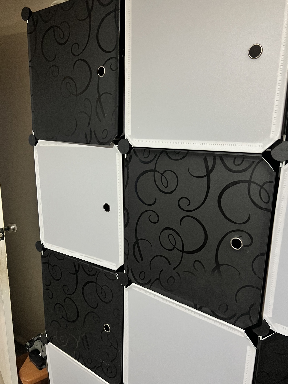 Bin shelf (buildable in n whatever shape you want)