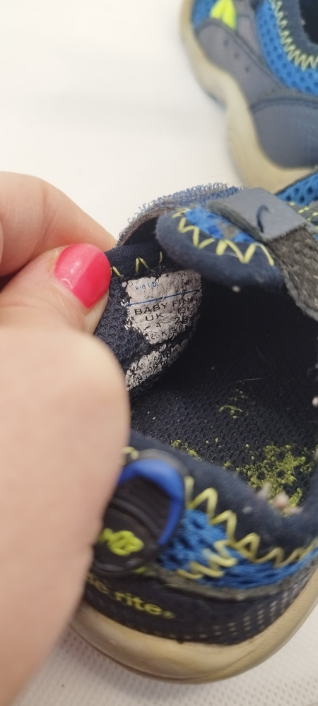 Stride Rite - Size UK 4 - photo 4