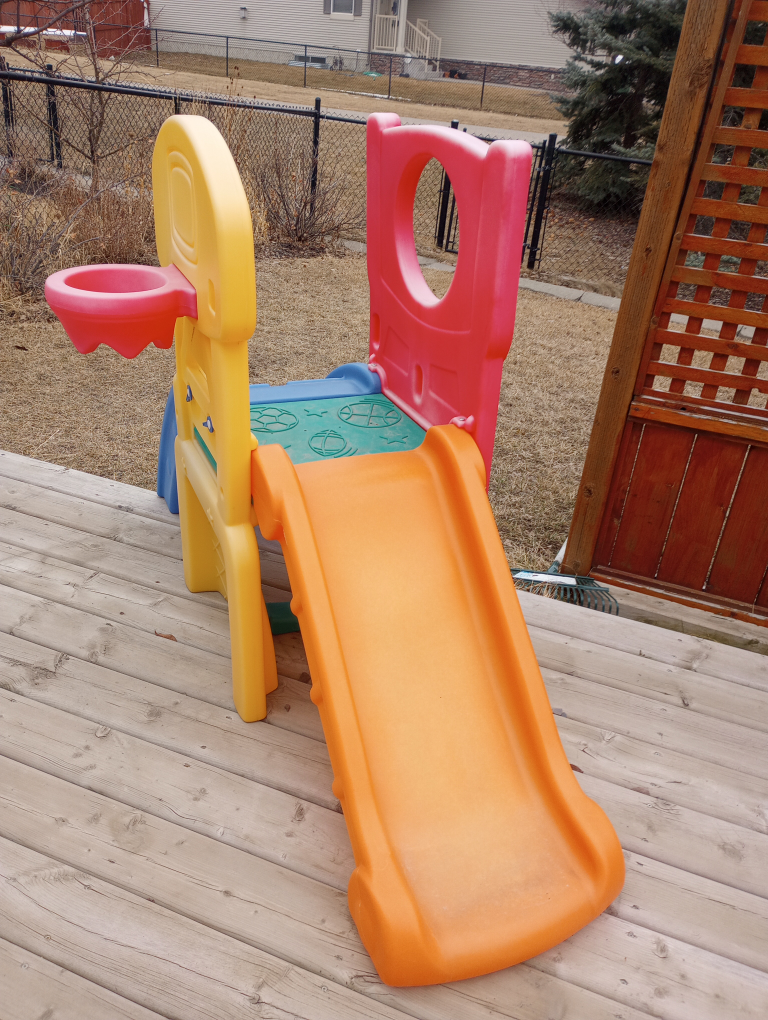 Outdoors slide #freecycle - photo 2