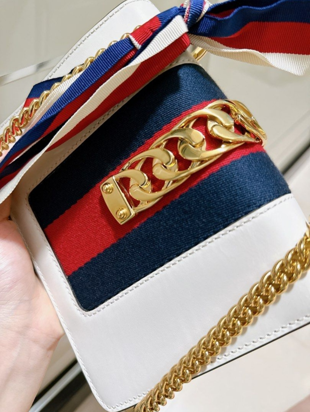 Authentic Gucci Sylvie Bag - photo 5