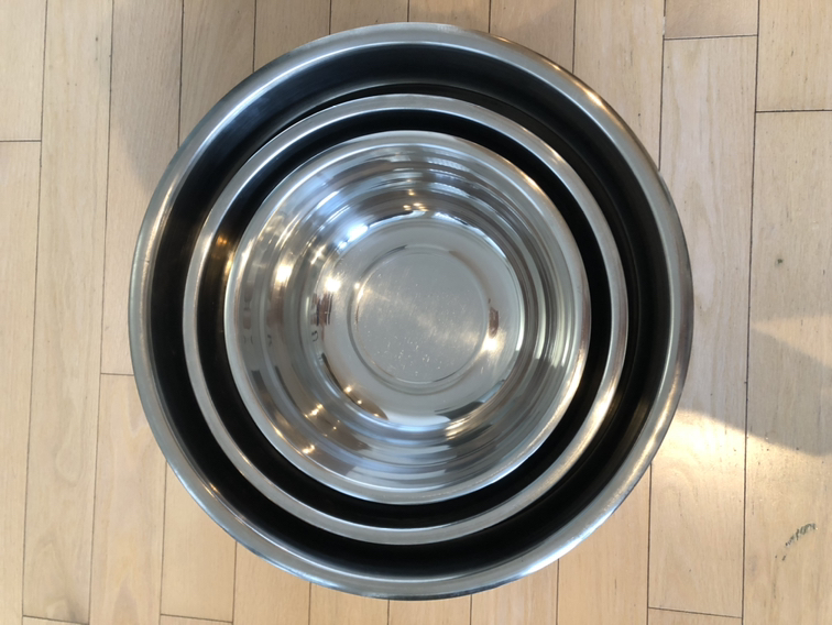 3 stainless steel bowls thumbnail
