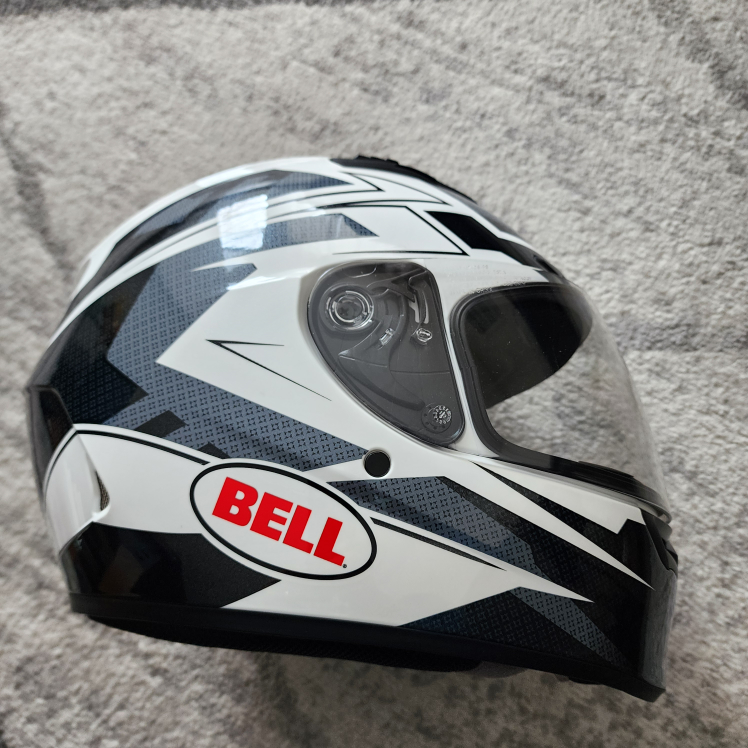 motorcycle helmet - photo 3