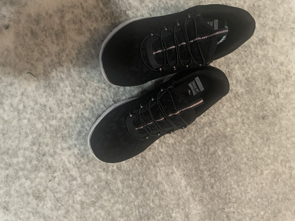 Running shoes - Father light image indicator(3)