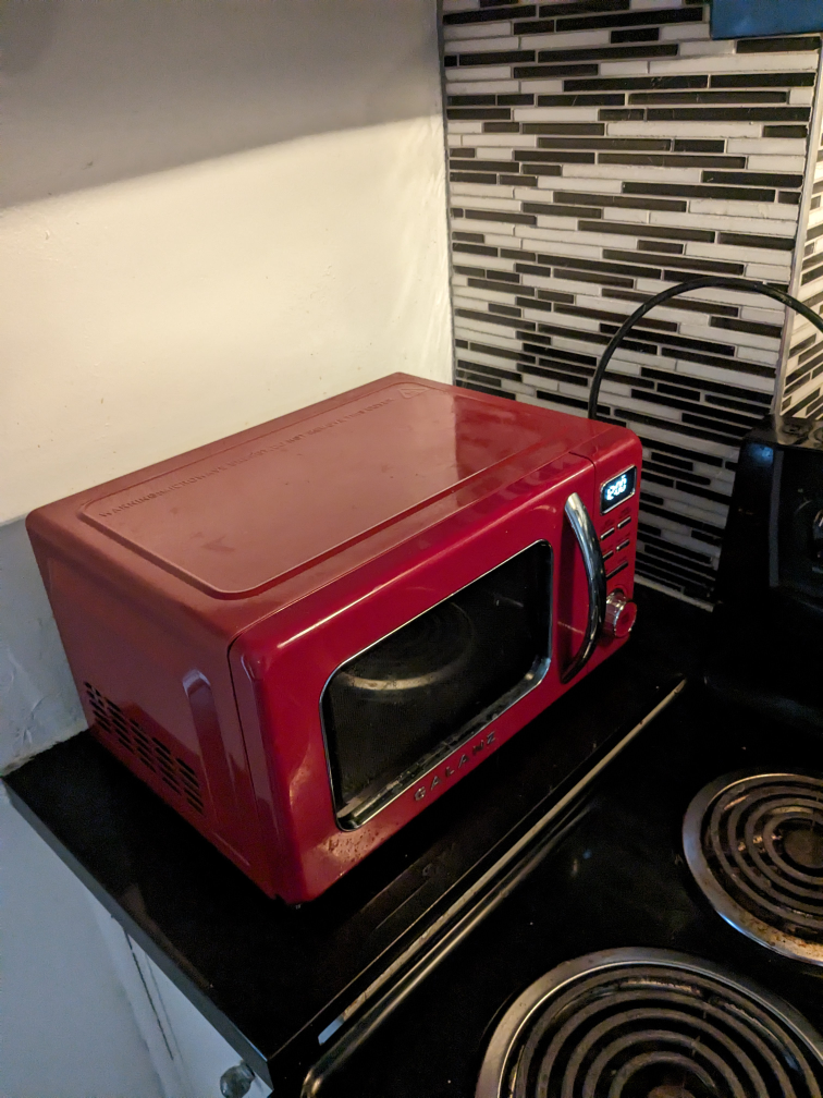 Microwave - photo 2