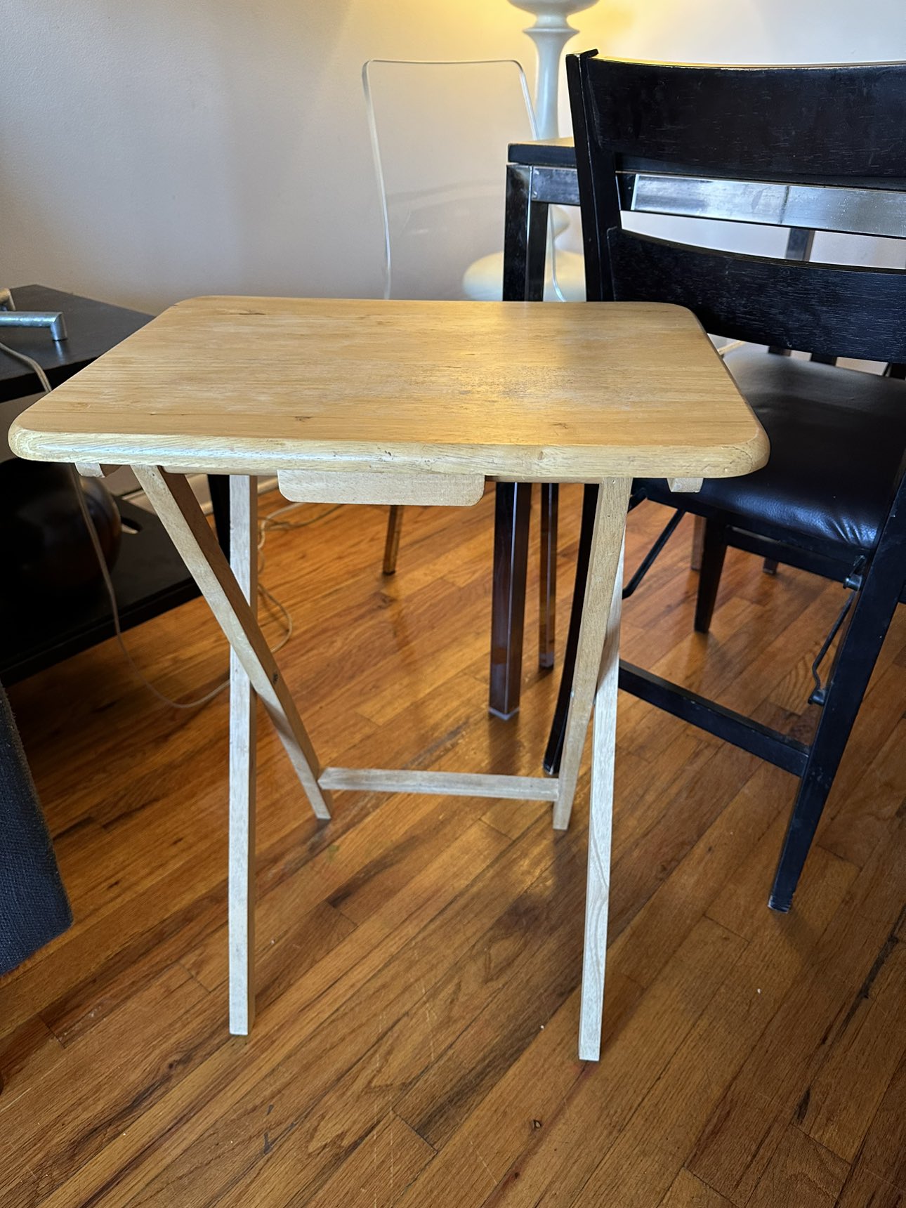Folding Table 🥕