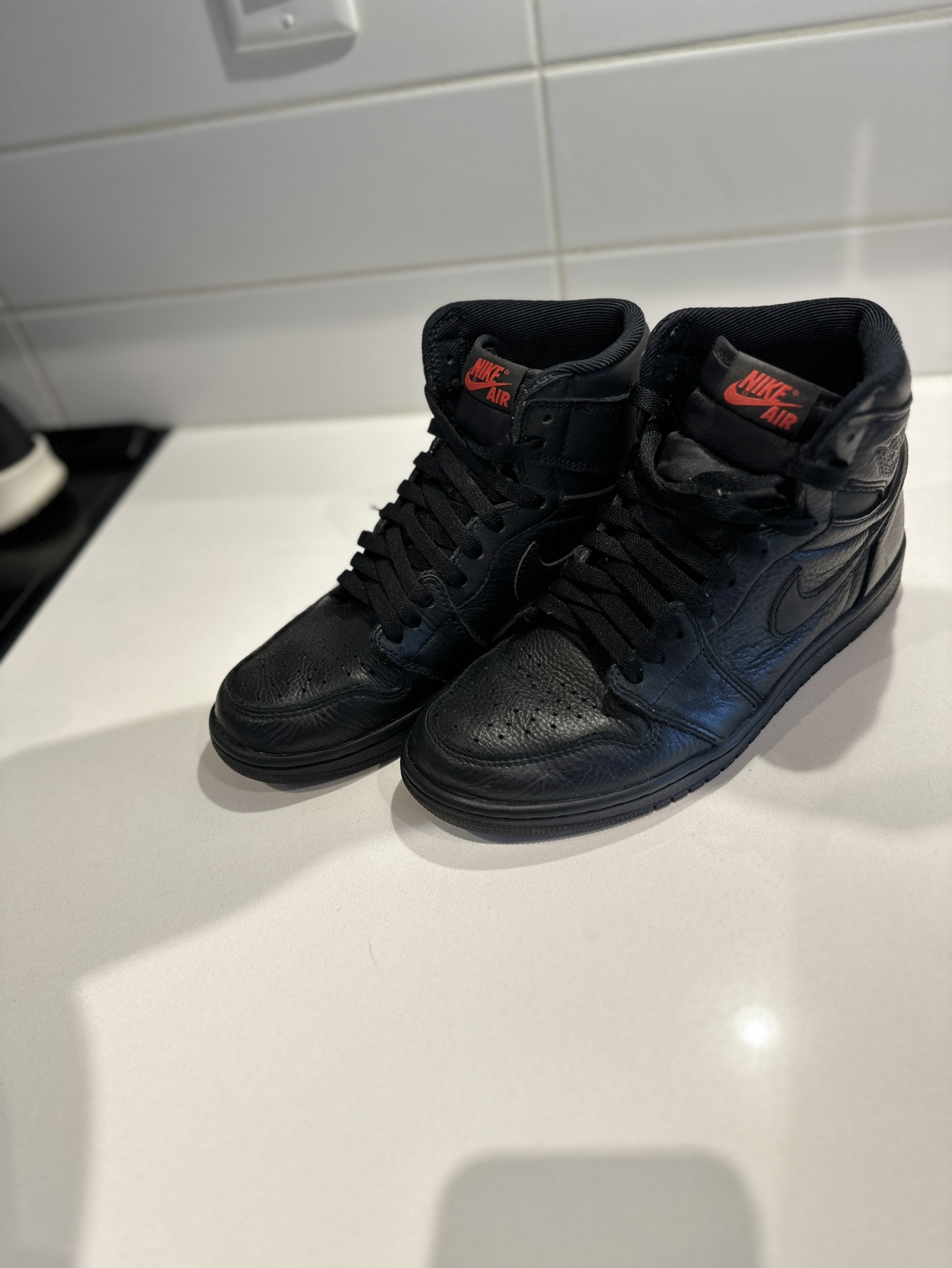 Air Jordan 1 retro high OG triple black thumbnail