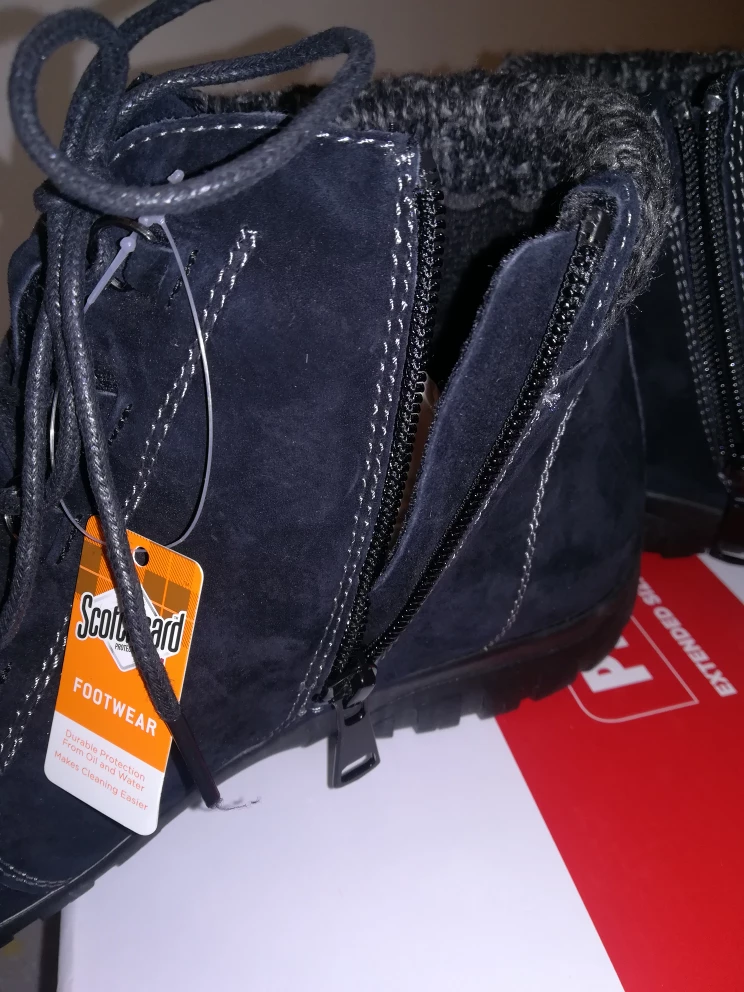 NEW in Box Women's Propet Suade Back winter boots, size 8.5 image indicator(3)