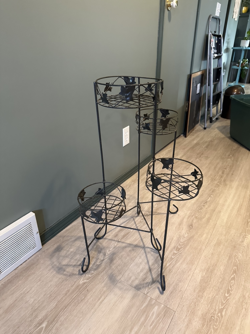 4 place plant stand - photo 2