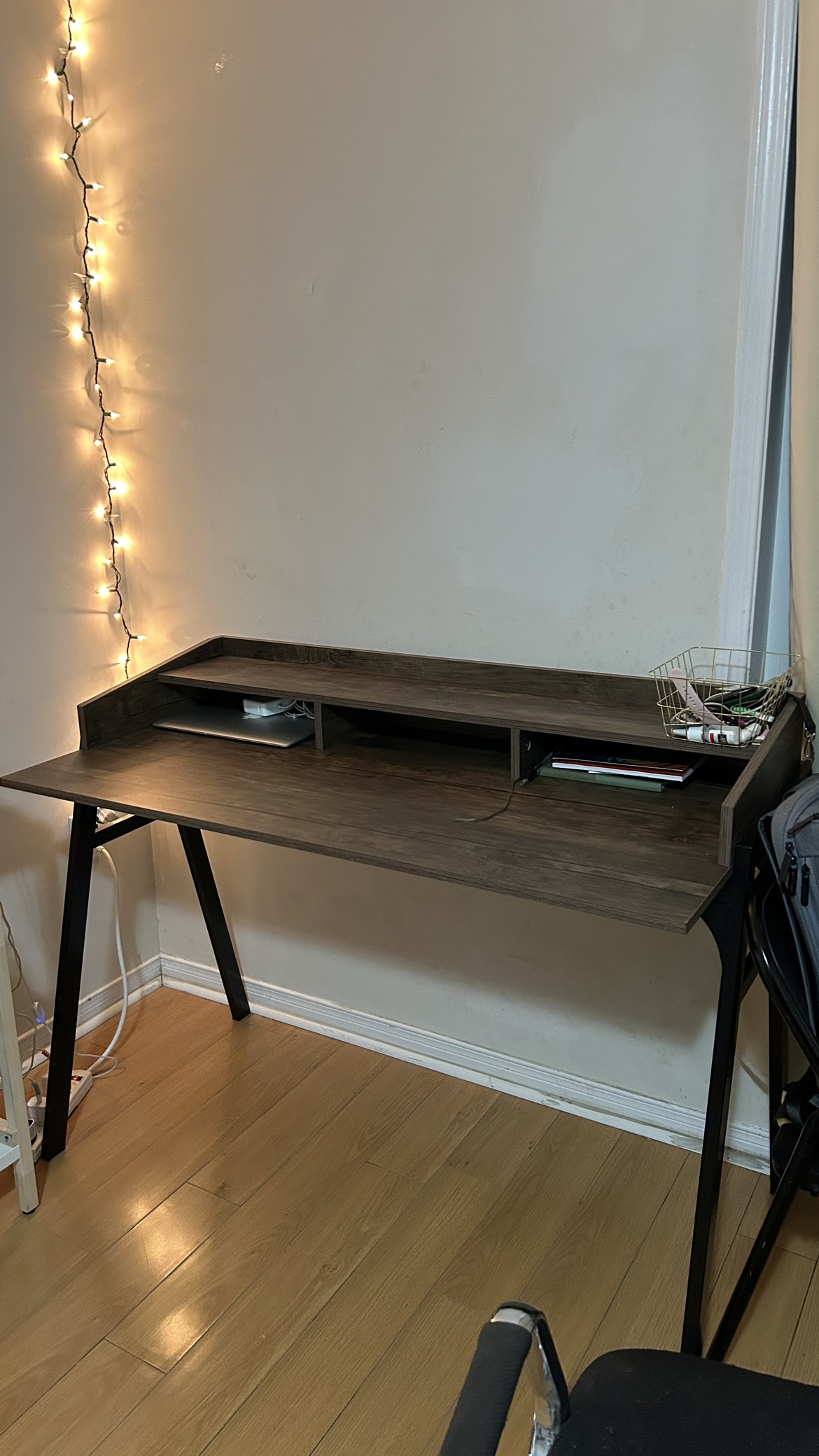 Study table / computer desk