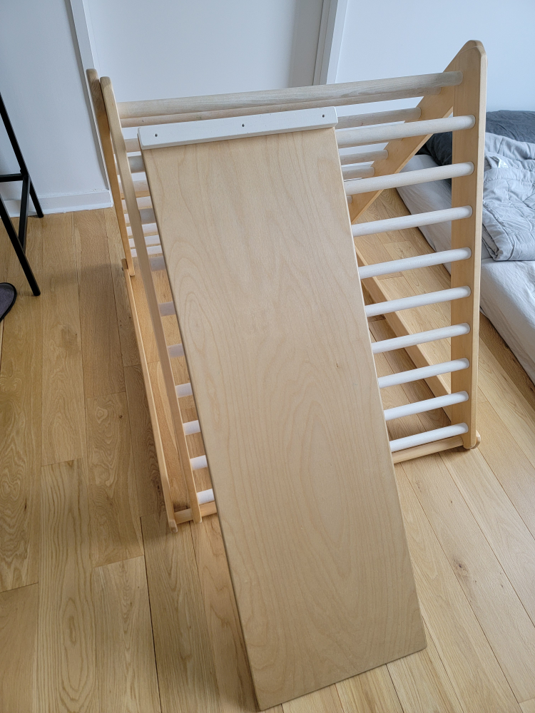 Montessori Pikler Triangle