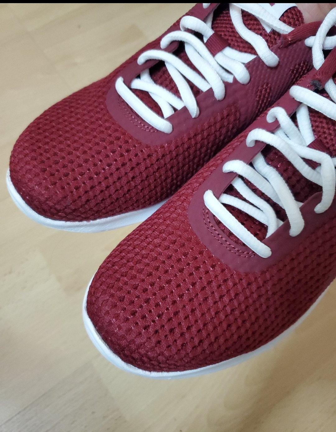 Nike Revolution 4 running sneaker image indicator(3)