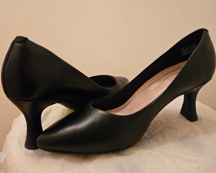 clarks - photo 2