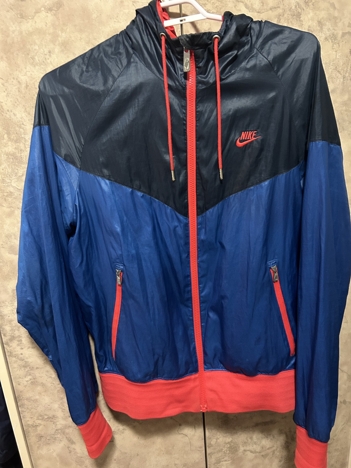 Men’s Nike Windbreaker