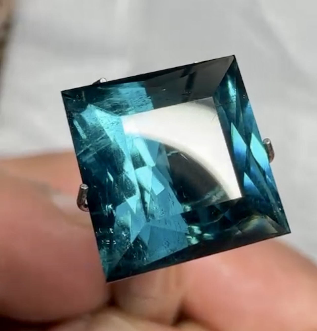 Very rare 6.75carats INDICOLITE TOURMALINE - photo 2