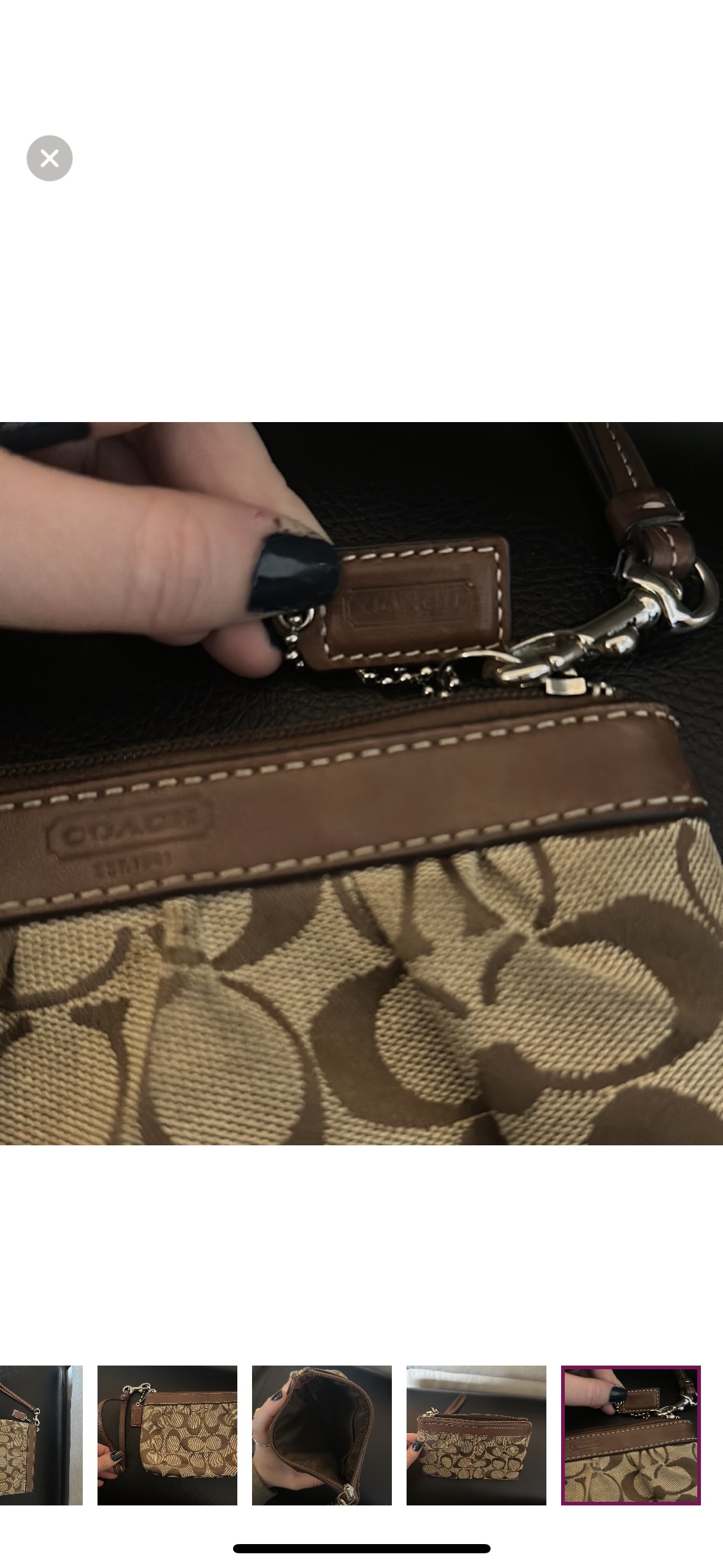 Coach Wristlet image indicator(5)