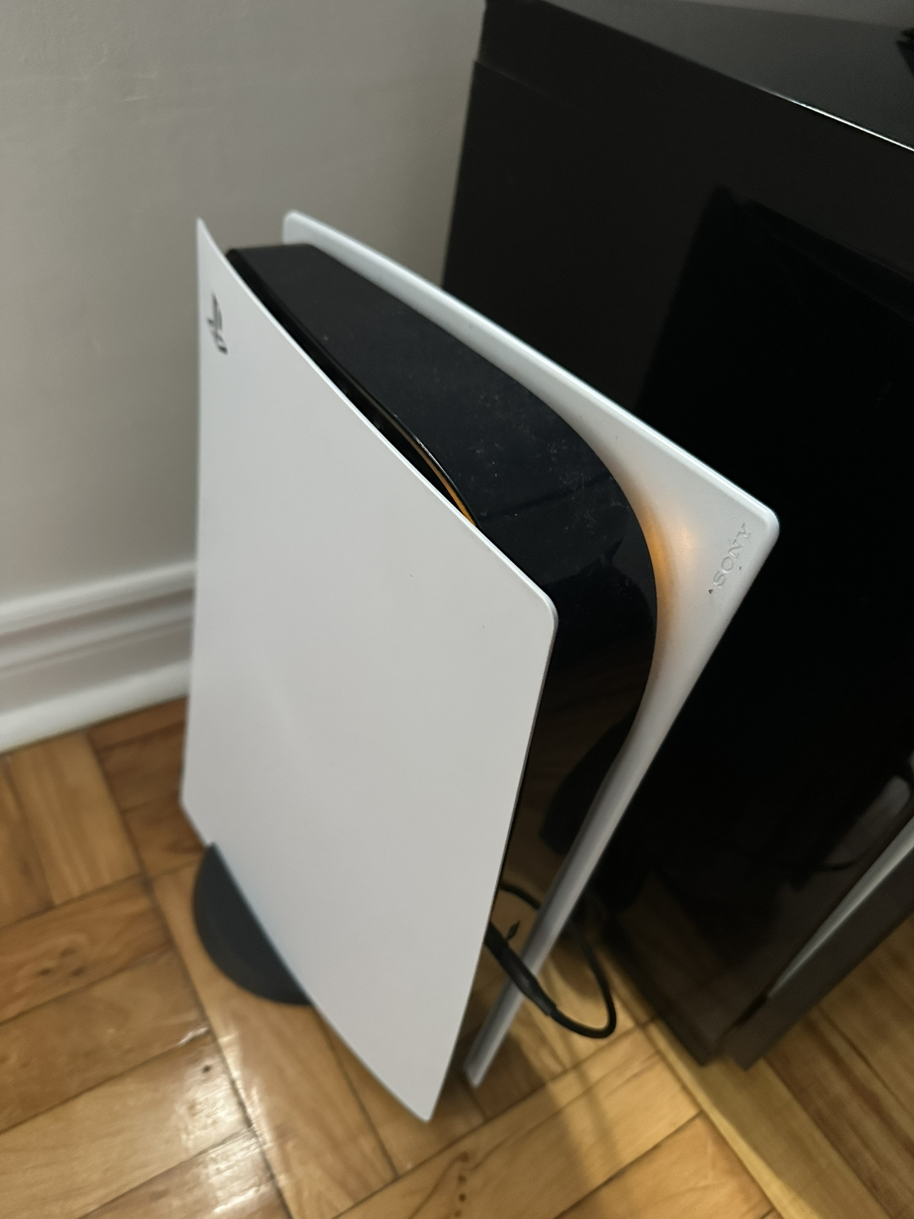 PlayStation 5 - photo 2
