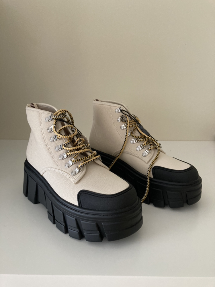 Zara Platform Sneakers (New) thumbnail