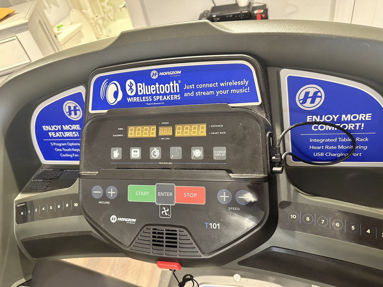 Like new Horizon T101 Treadmill image indicator(3)