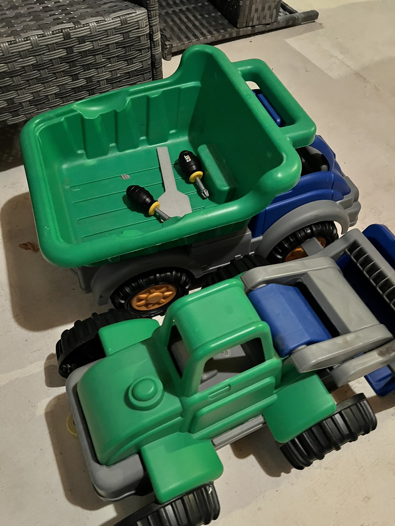 Trucks toys - photo 2