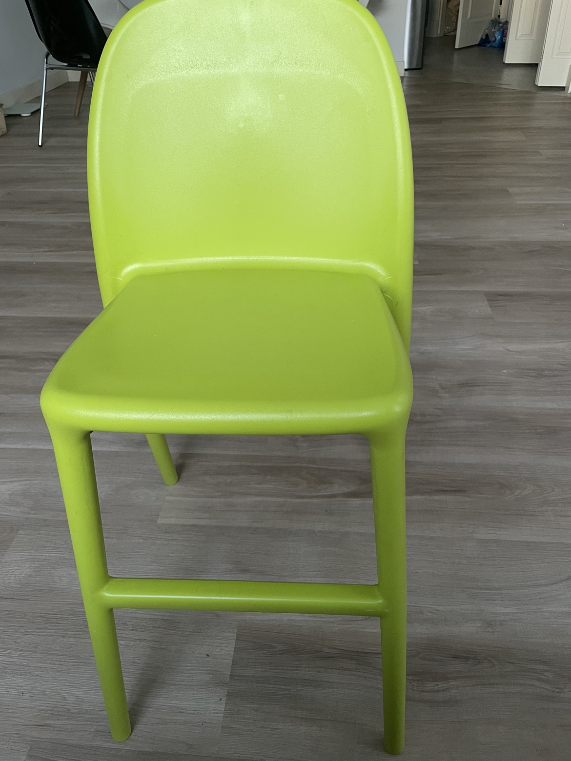 Junior green chair thumbnail
