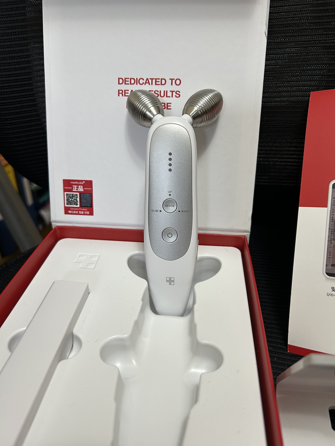 DERMA EMS SHOT image indicator(6)