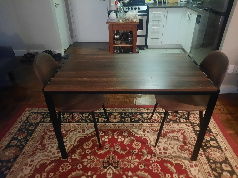 Dining table with 2 chairs