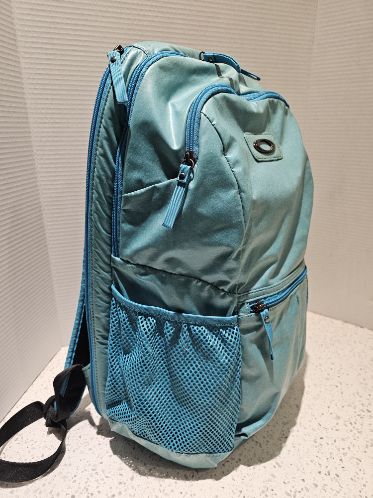 Oakley backpack - photo 3