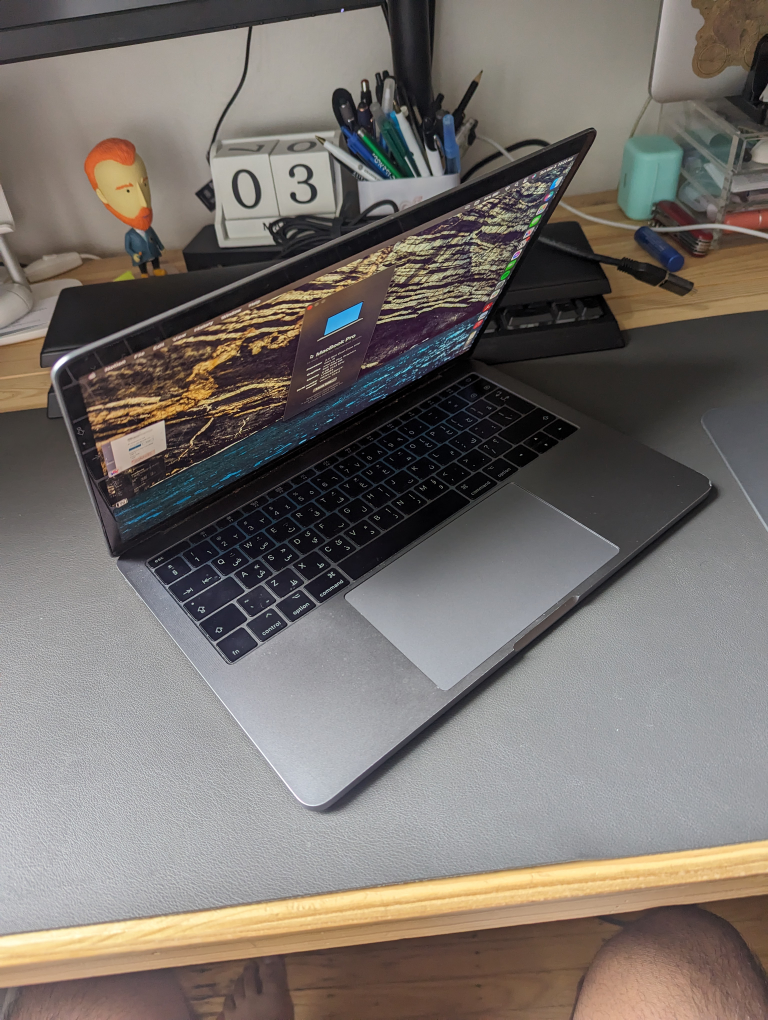 2017 MacBook Pro - photo 2