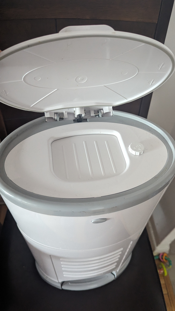 Dekor Diaper Pail image indicator(2)