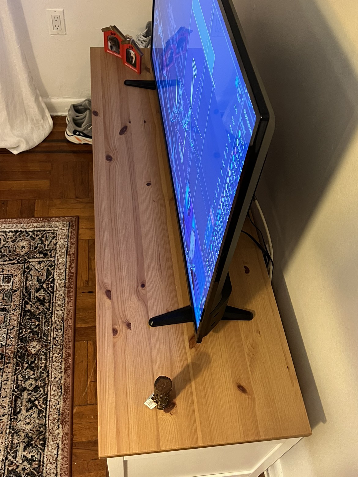 IKEA TV Console - photo 3