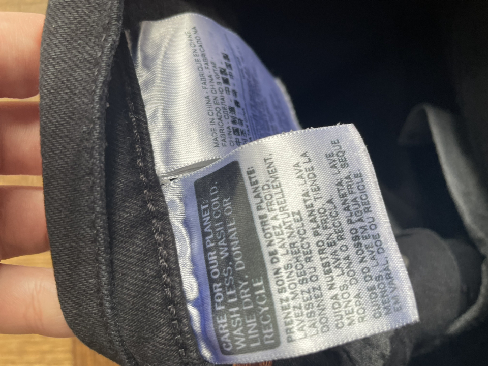 Black Levi’s jeans - photo 4