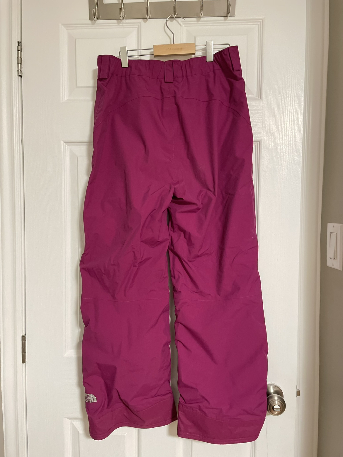 Northface snow pants (kids size XL/ women size XS) image indicator(2)