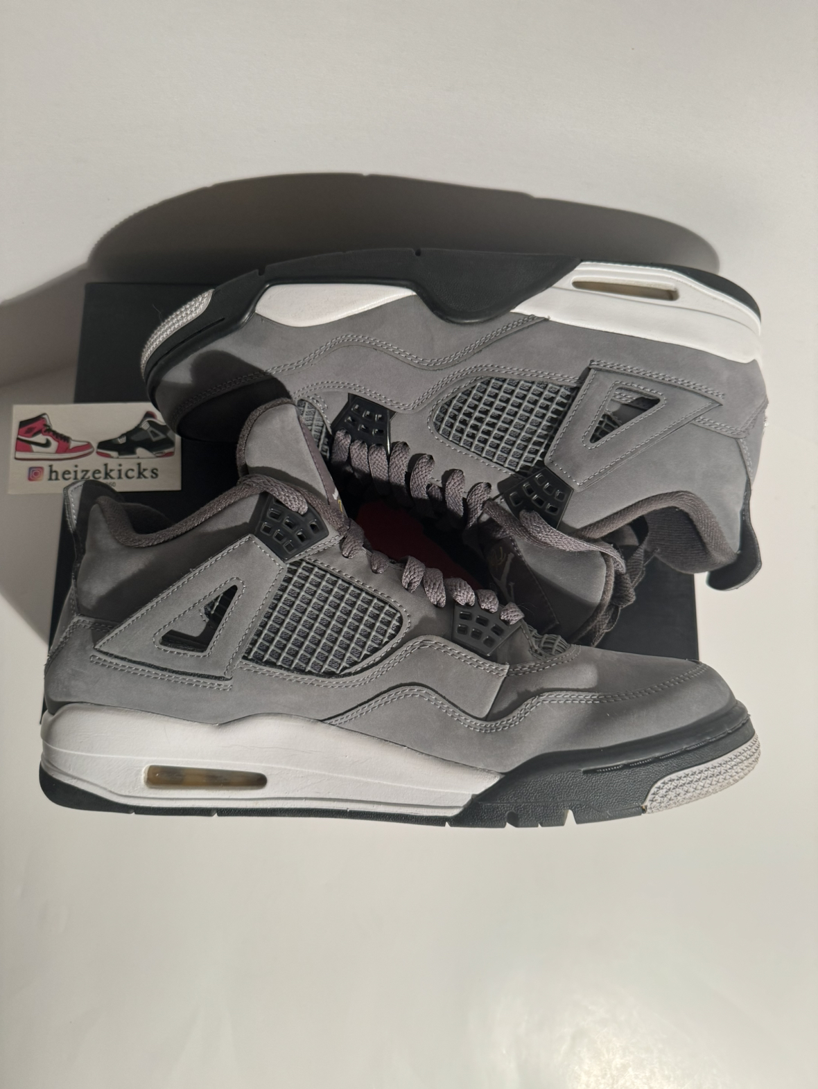 Jordan 4 Cool Grey size 10.5 image indicator(6)