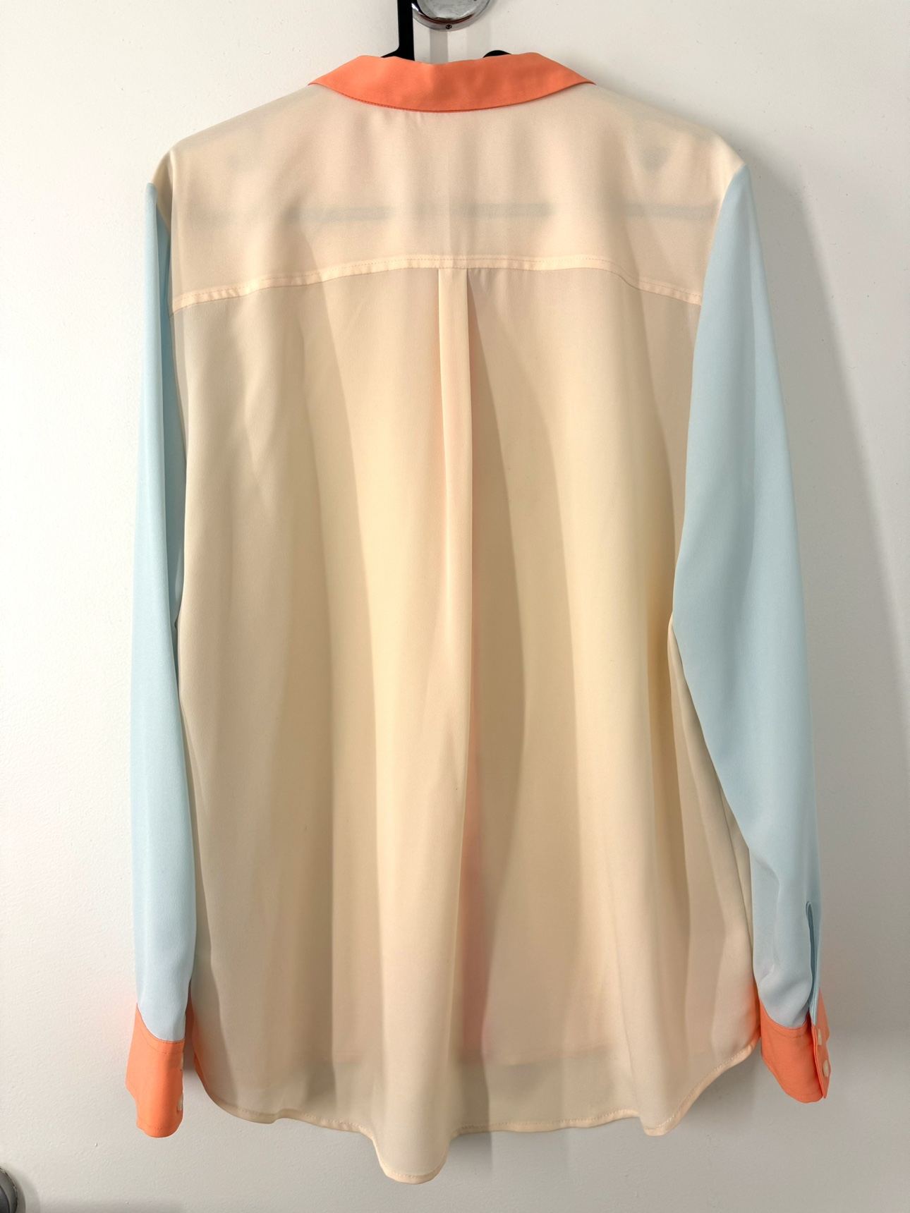 DKNY Women’s Shirts [NEW] image indicator(3)