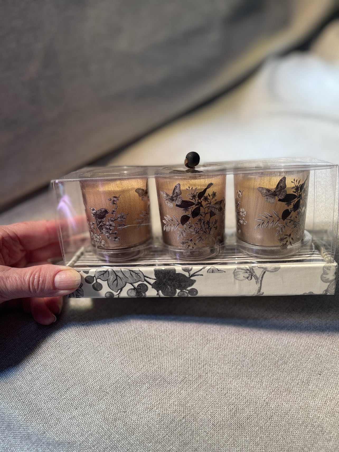 Three-candle set