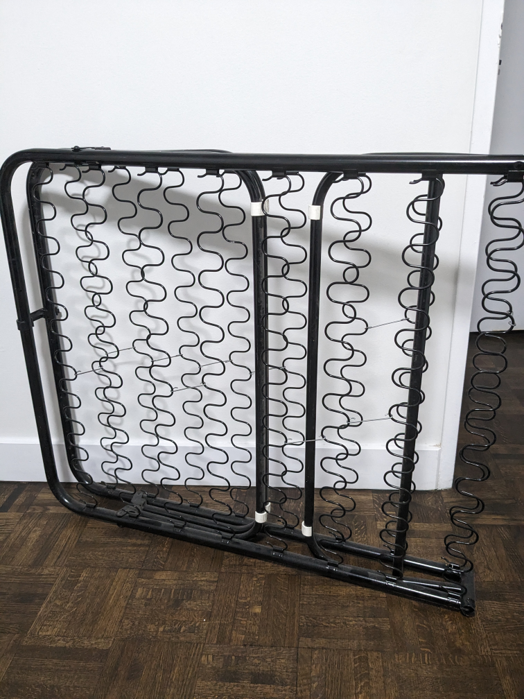 Foldable single bed
