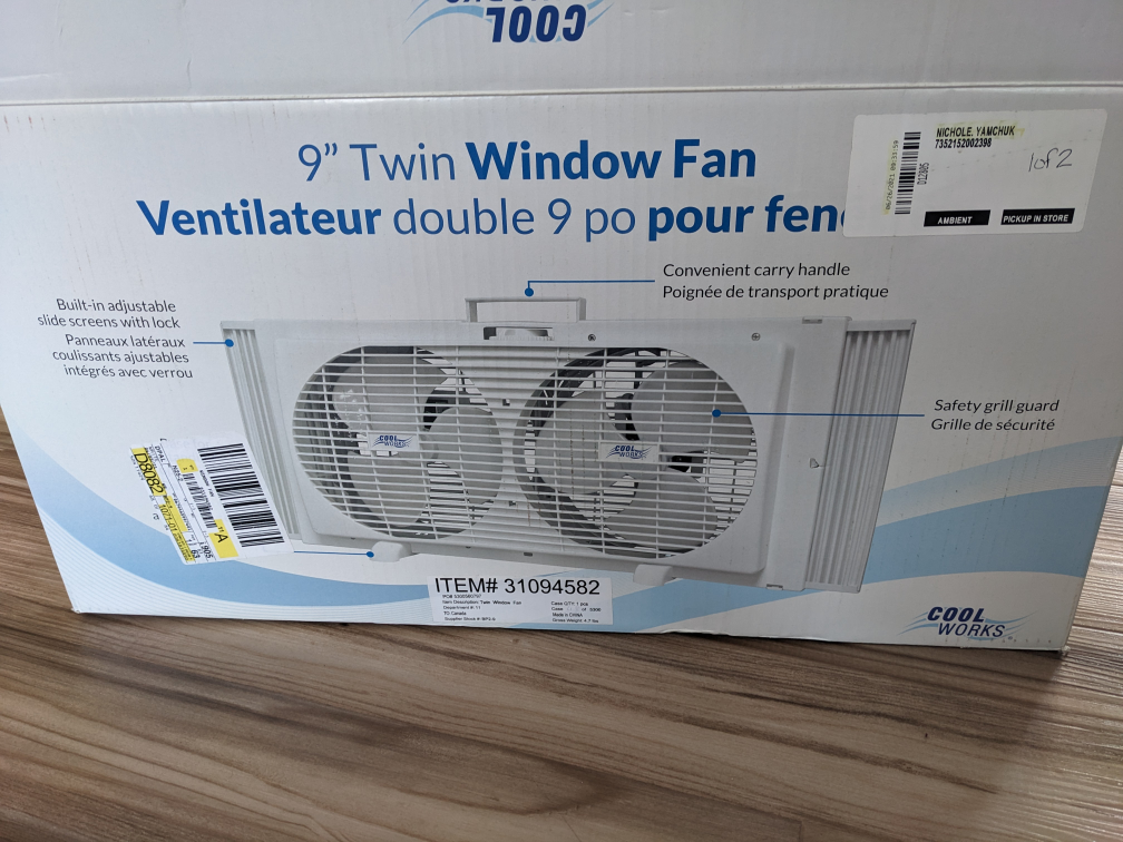 9" twin window fan with side extenders thumbnail