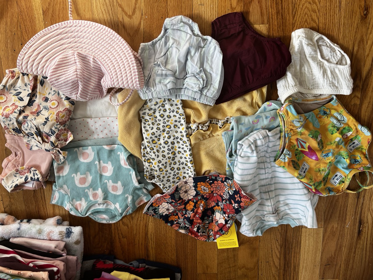 Bundle of 3-6 months baby clothes - photo 3