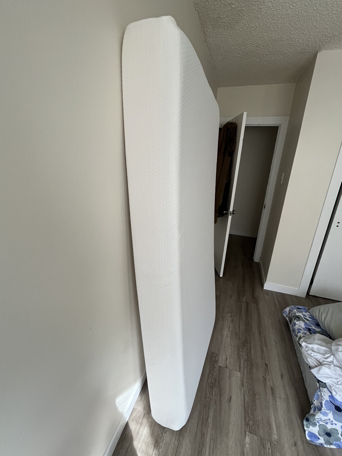 8 inch twin mattress - photo 3