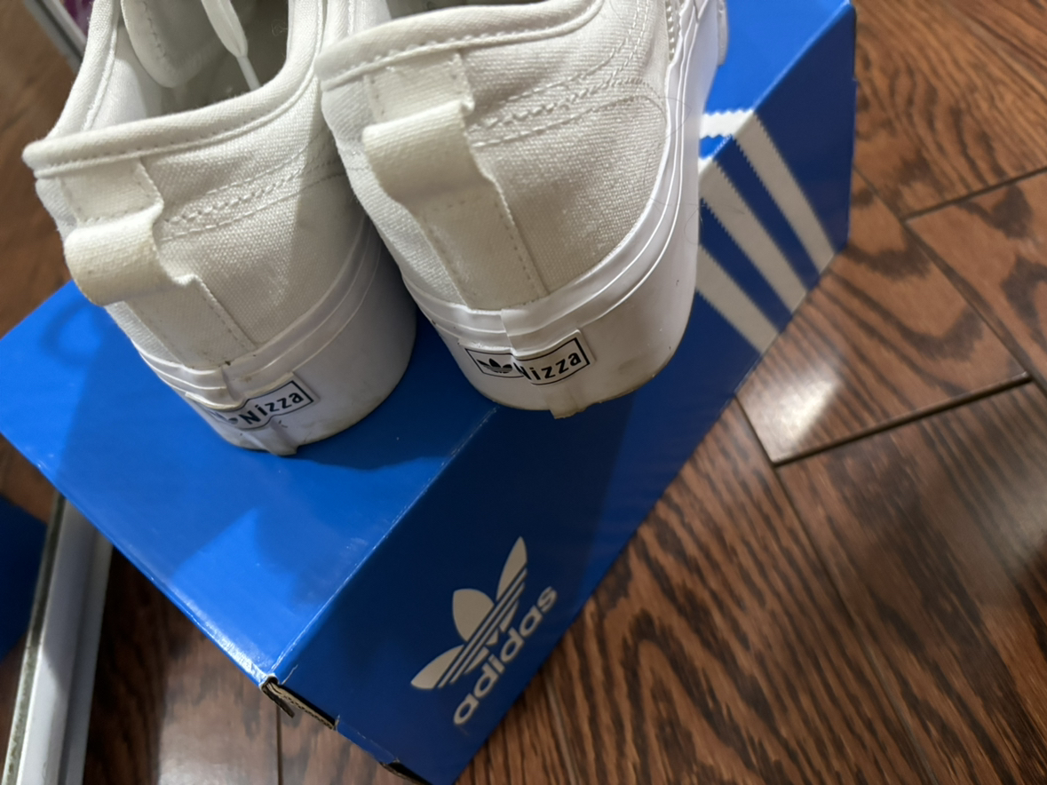 Adidas Women’s Sneakers 👟 with box Size US 7 (new) image indicator(8)