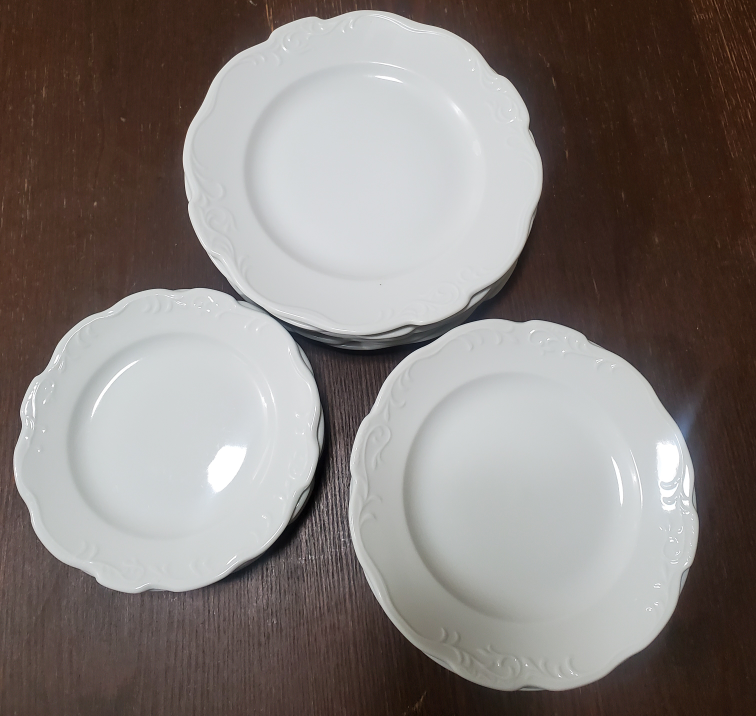 Korea white porcelain plates 3sets of 6 each - photo 2